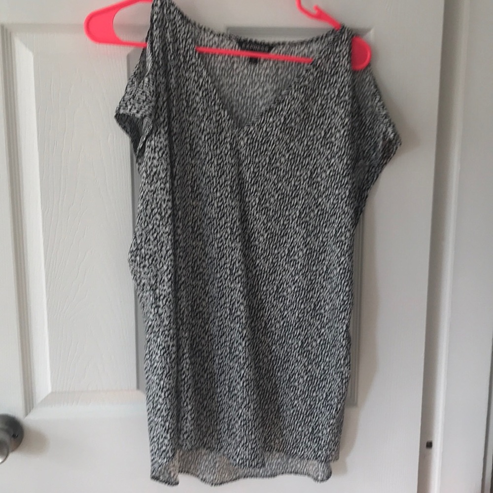 Cut Out Patterned shirt
